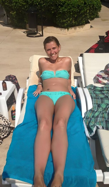 rousse aux gros seins onlyfans adulte chaud galerie