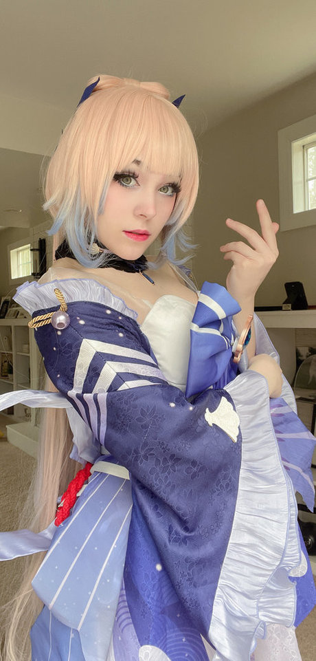 tatouages ​​blonds onlyfans porno artistique img