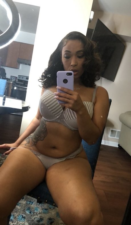 robynbanks modèle artistique image