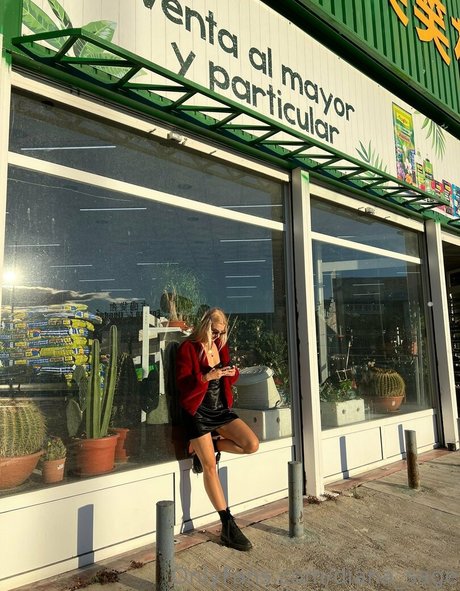 more than palnts modèle adulte img