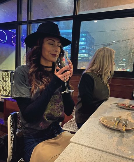 fans de grandes filles uniquement exclusivité érotique archive