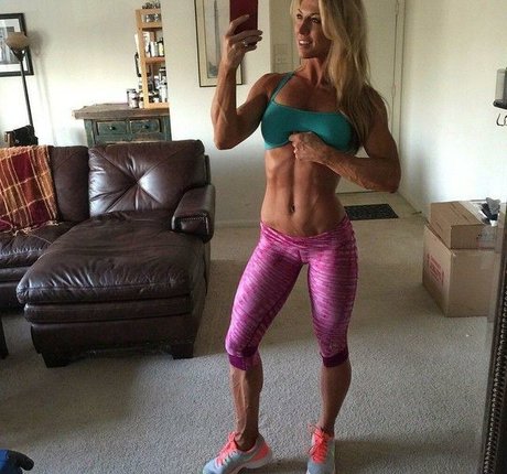 Callie Bundy étoile chaude photos