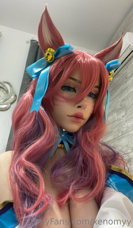 Xenomyy modèle adulte photos