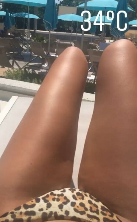 Jellefeline actrice chaude archive