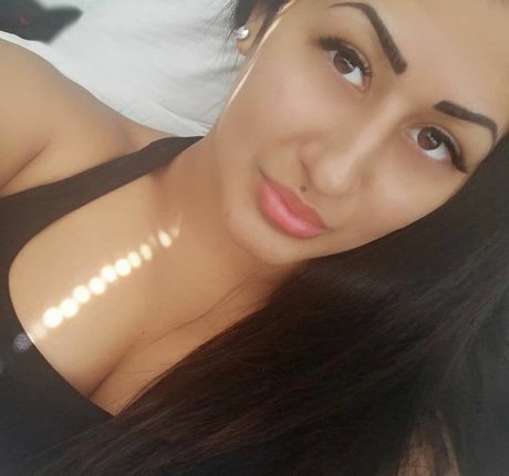 Csimbora Barbara modèle photos