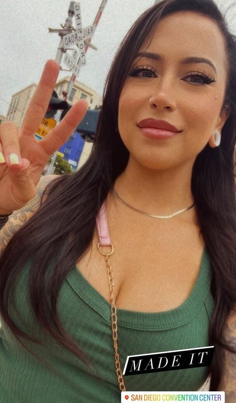 épouse arabe onlyfans xxx haut photo