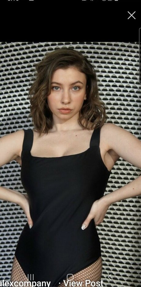 Katelyn Nacon actrice galerie