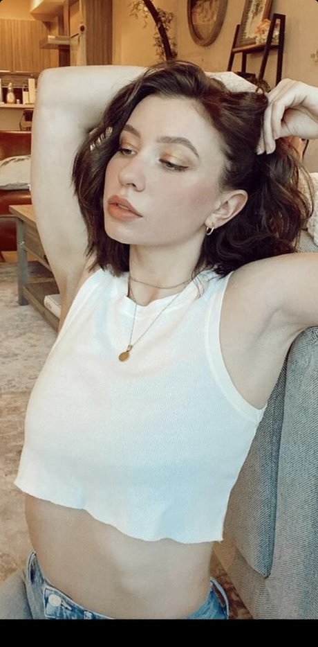 Katelyn Nacon étoile hd galeries