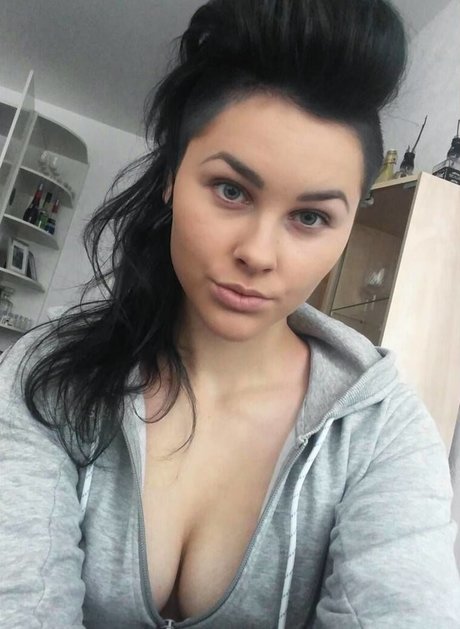 VMissyB star du porno de haute qualité galeries