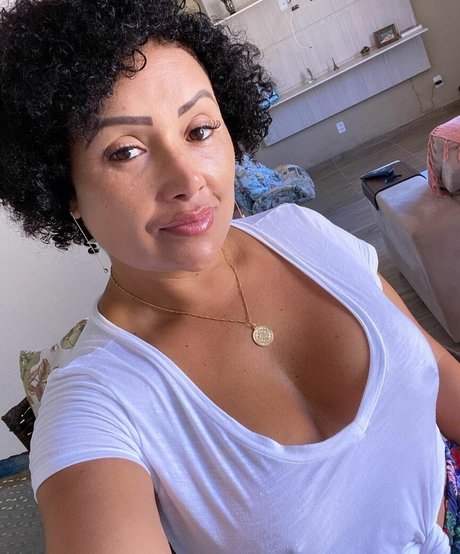 Sandra Sissi modèle magnifique galeries