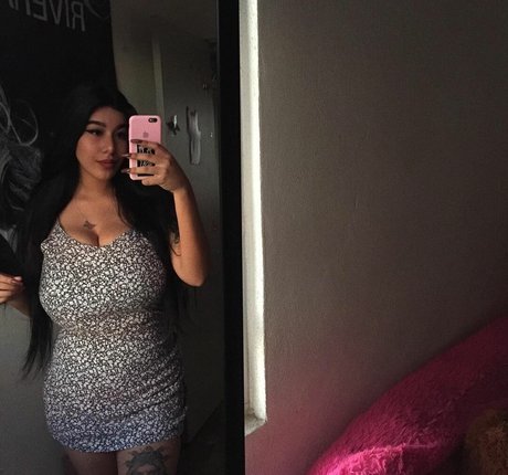 Fernanda V modèle joli galeries