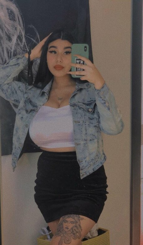 Fernanda V star exclusive photo