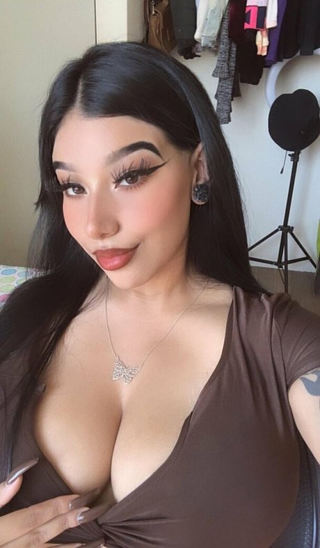 Fernanda V star du porno chaud photos