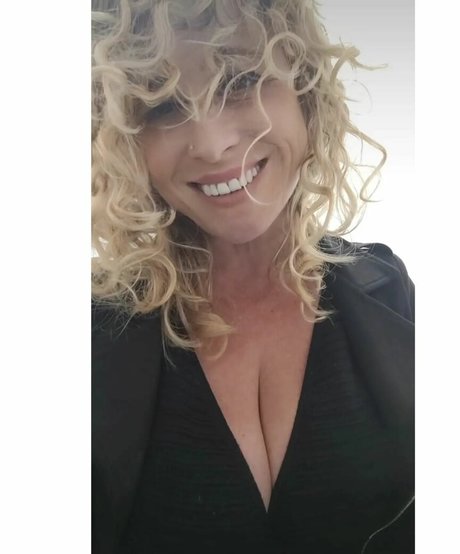 Sabina Di Iorio actrice libre collection