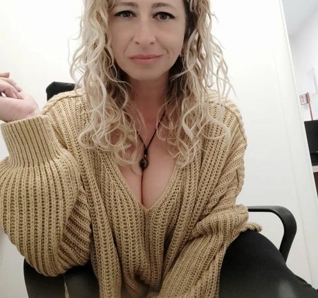 Sabina Di Iorio art star du porno galeries