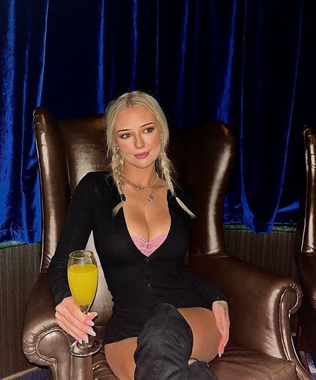 Jessica Viaal modèle sympa photo