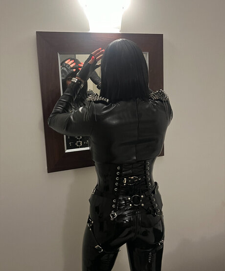 Goddess Kapri belle étoile des photos