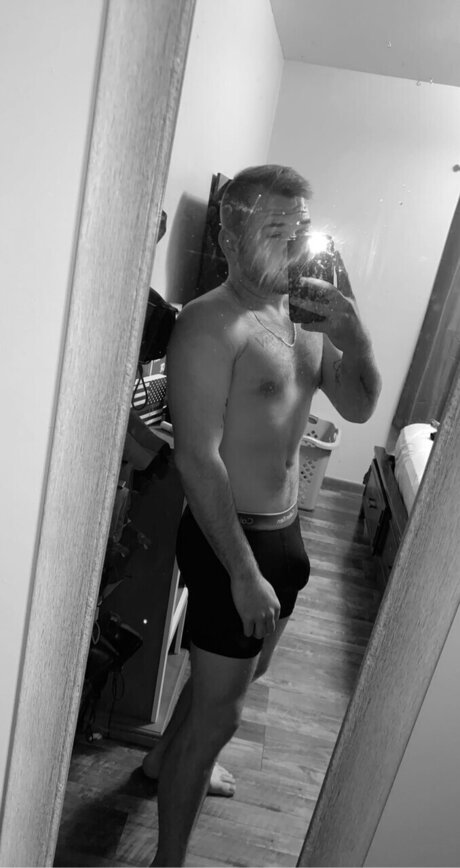 Dyln24 belle actrice des photos