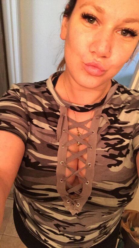 NoodleGirl modèle meilleur galerie