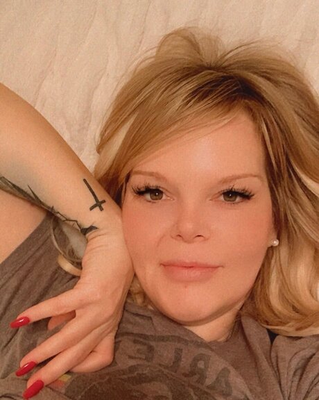 Blondespark actrice hd des photos