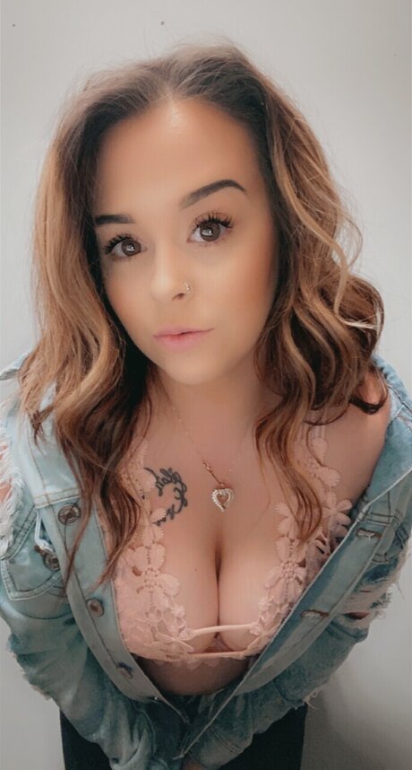 Prissy Perfect_ actrice exclusive photos