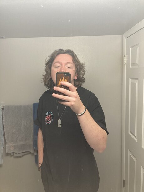 Wyatt price haut étoile img