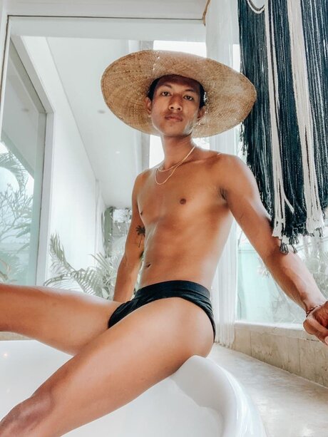 ToniMontana modèle parfait archive