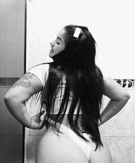 Scarlett_ modèle joli galeries