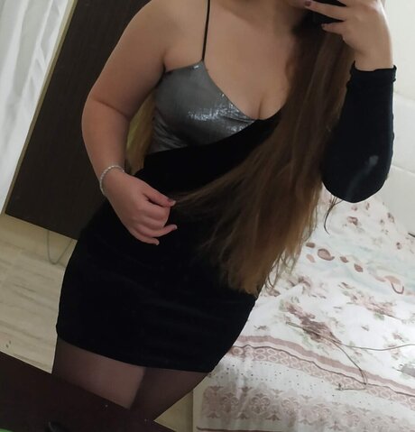 Seray top star photo