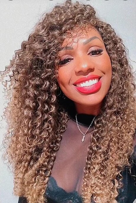 Bombom modèle hd des photos