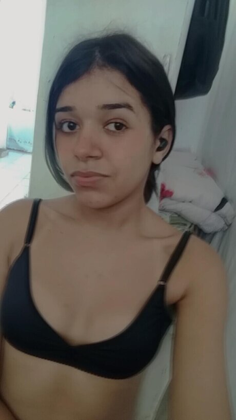 Emanuelly modèle parfait galeries