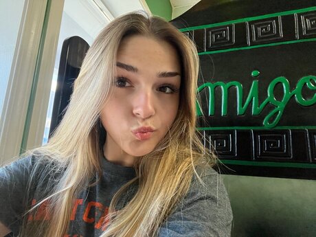 Babycakes69 étoile nue galerie