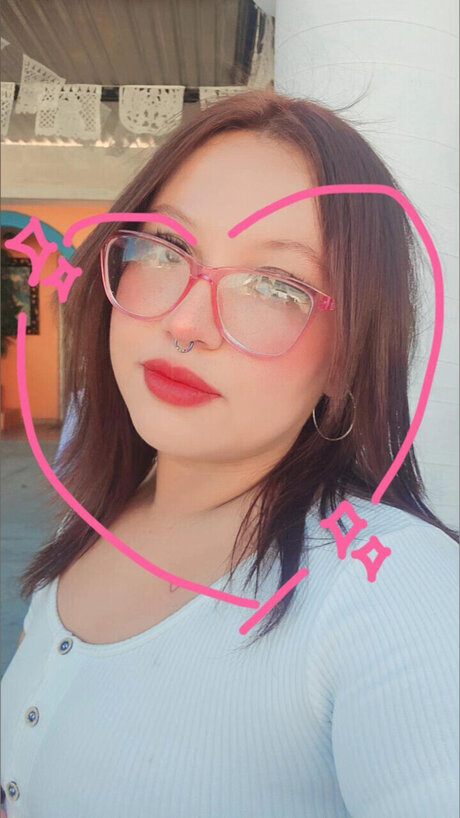 Reyna cisneros étoile de l'art galerie