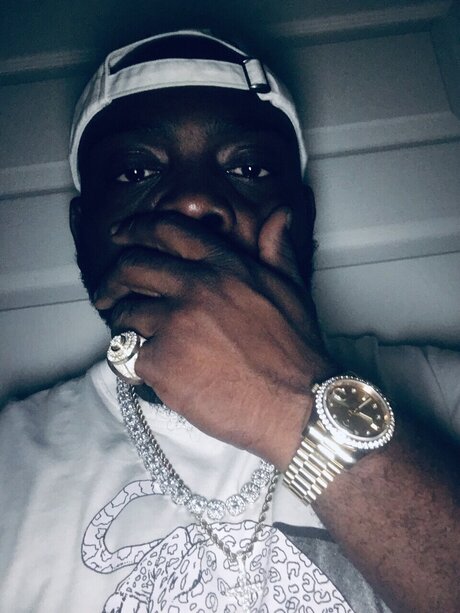 Bighead modèle parfait photos