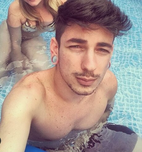 Chandler Cicillini modèle adulte images