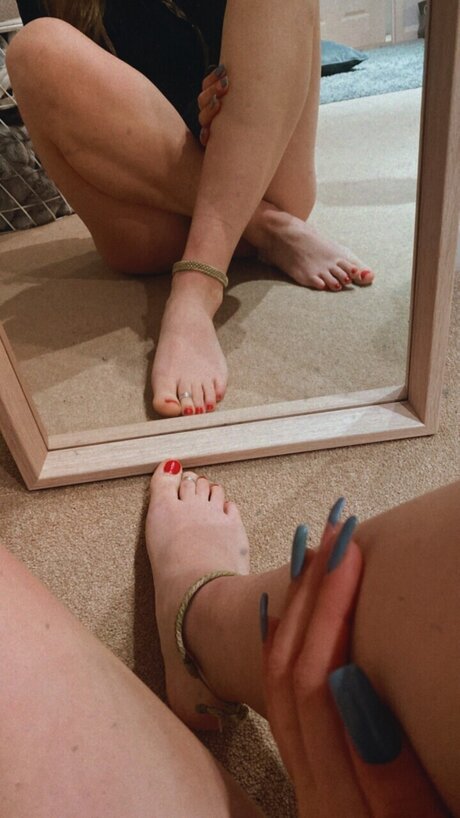 Winnie24 actrice érotique photos