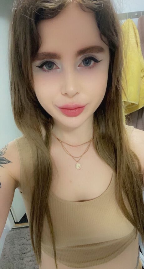 visage blond uniquementfans sexy nue collection