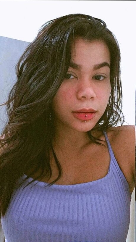 Renata modèles nus images