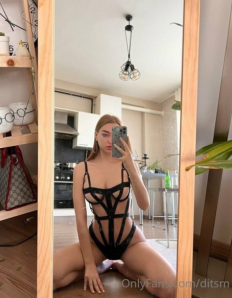 baise lesbienne onlyfans nu libre photo