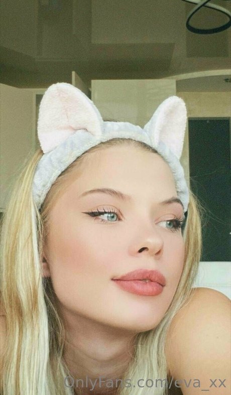 eva xx modèles nus collection