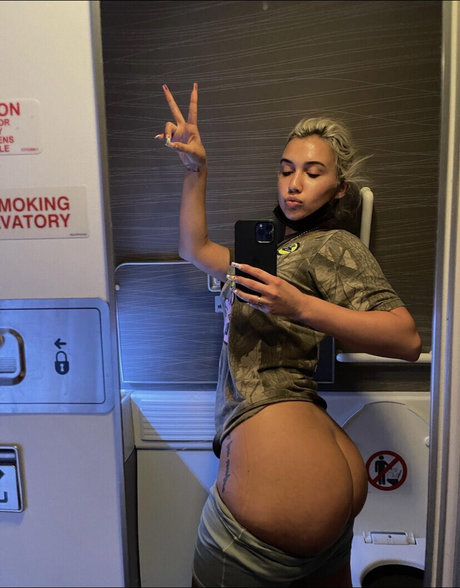 Madisun Sky haut de star du porno galeries