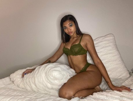 lesbiennes aux gros seins onlyfans porno img