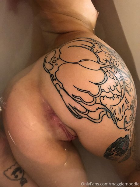 Moodie Maggie star du porno nue archive