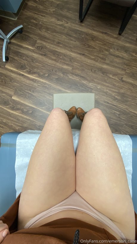 Emerson cane modèle porno images