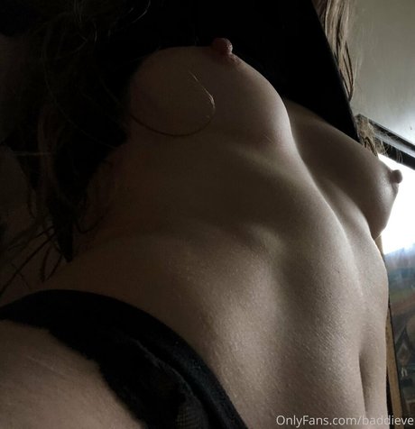 visage blond uniquementfans chaud nu galeries