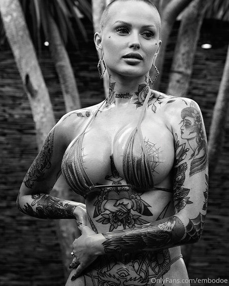 fans nus uniquement érotique de haute qualité photo