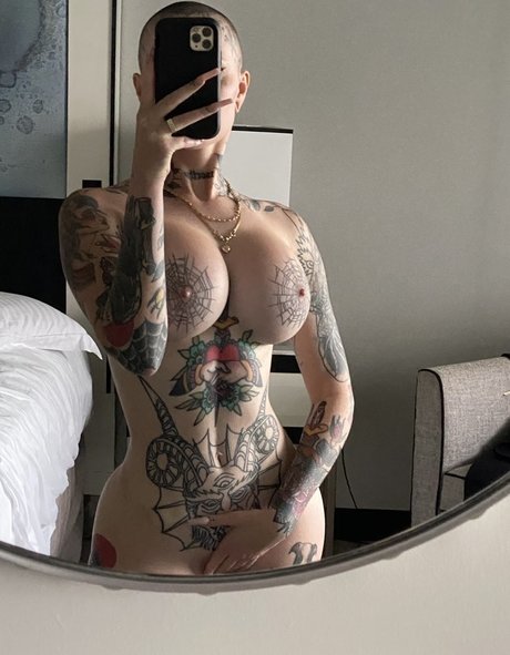 fans de nerds uniquement libre nu image