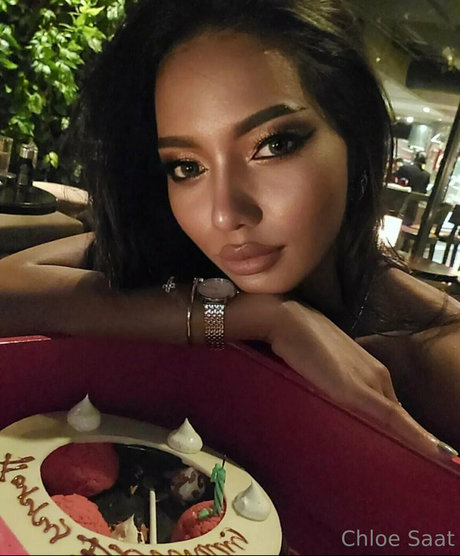 Chloe Saat sexe star du porno des photos