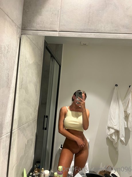 k8lyn096 art modèle collection