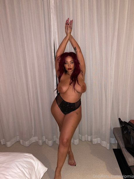 Mia Marion star du porno adulte photos